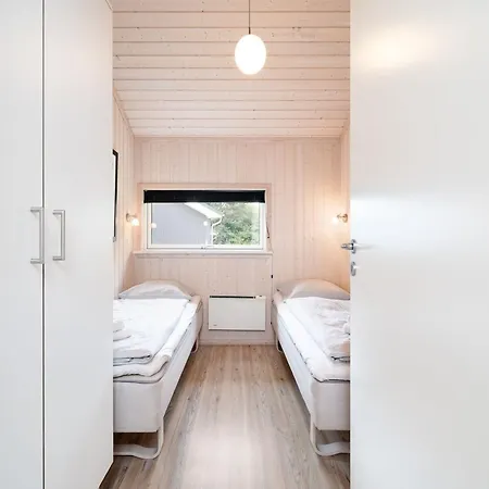 Geraeumiges Strandhaus In Grobenbrode Lejlighed *